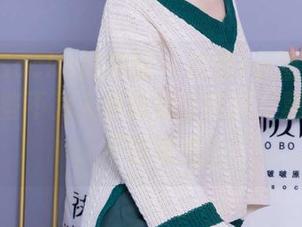 BoBoSocks袜啵啵 – 校服+小甜豆：原图中那些不为人知的俏皮瞬间，精选力荐，不容错过！