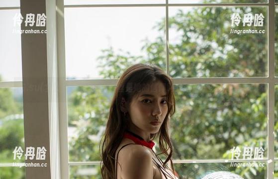 G.su(全智秀)美图更新白丝是她的信仰吗？想知道的进来看看！