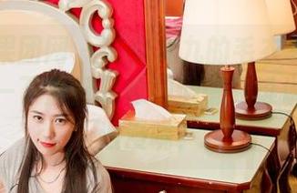 GIRLT果团网 – 在小九九的毛衣美图在线，感受一下那份轻松和慵懒，谁说这不算浪漫呢？