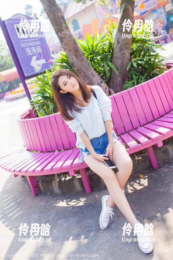 IMiss爱蜜社-妤薇Vivian IMiss爱蜜社 - 妤薇Vivian的女仆魅力:照片里的不经意瞬间,总是很迷人