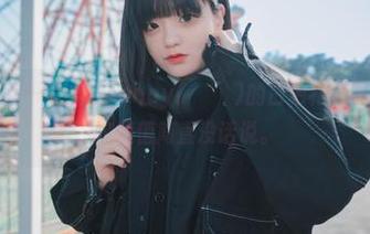 别告诉我只我一个人被Jenny(정제니)的白色松紧图包迷住了！这颜值简直没话说。
