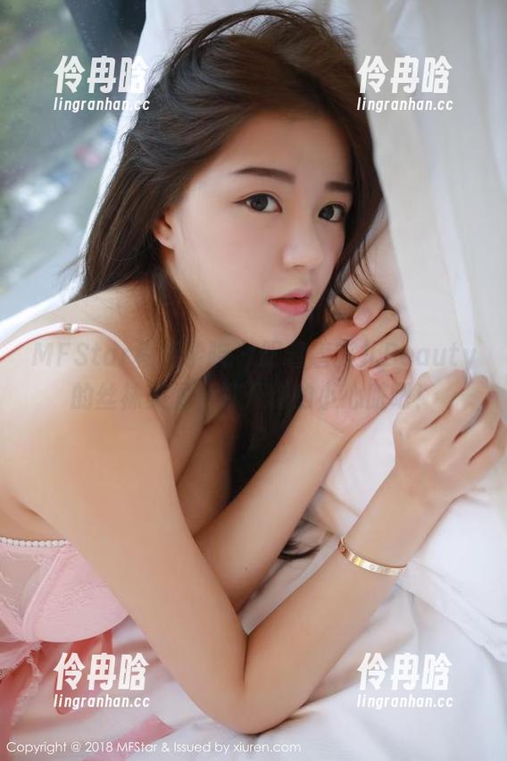 MFStar模范学院-唐琪儿Beauty MFStar模范学院 - 跟着唐琪儿Beauty的丝袜美图,打开你的小心脏吧!