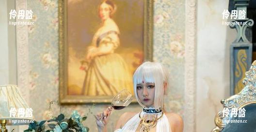 PAKI草莓酱 PAKI草莓酱的丝袜图集:你可能会流口水,但别闹太大声哦。