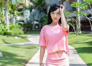 TuiGirl推女郎 – 在李七喜的白色世界里，高清图片就是你的‘白色幻想’！