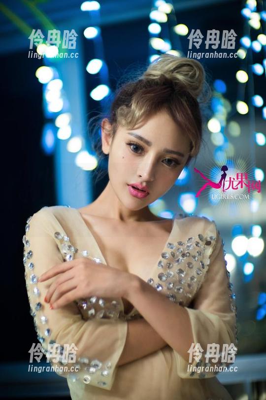 UGirls尤果网 - 浴缸狂热者们看过来！才可儿的免费资源给你带来浴缸新体验，别问我是什么，来就对了！