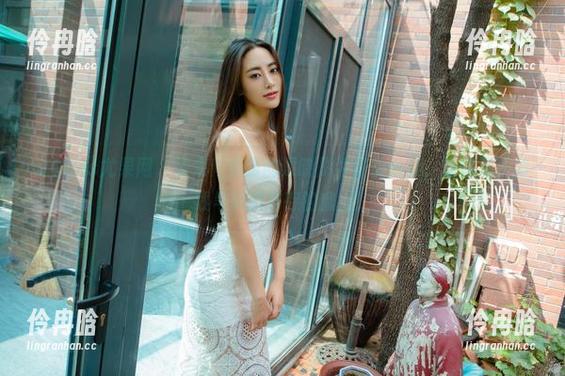 UGirls尤果网-谭晓彤 UGirls尤果网 - 快来!免费的谭晓彤牛仔裤合集,让你感受曲线与风情并存的魔力!