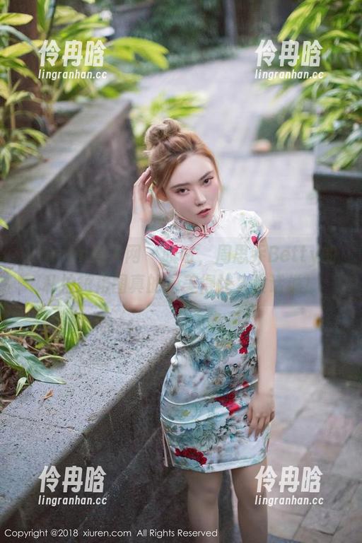 Xiuren秀人网-周思乔Betty Xiuren秀人网 - 哎呀,周思乔Betty的私拍短裙图真的是美得让人没话说!