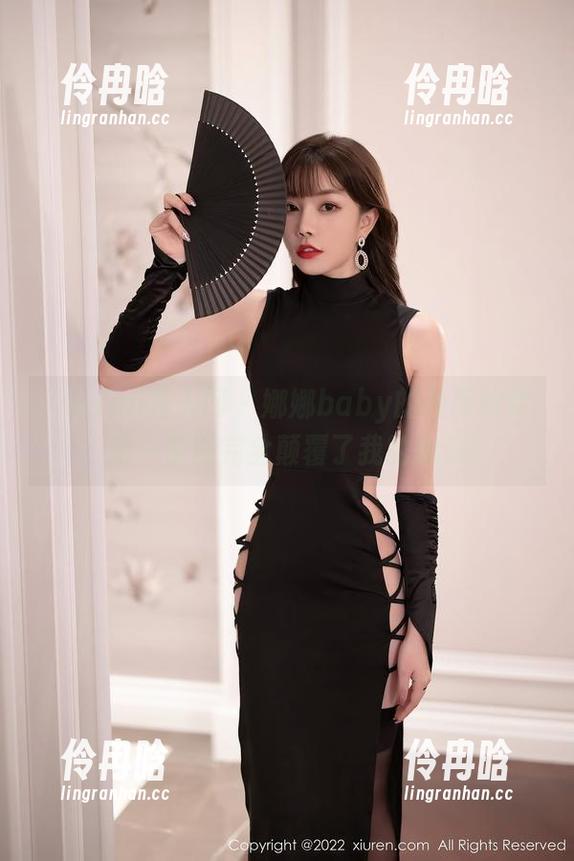 Xiuren秀人网 - 娜娜baby的校服故事：这一套图完全颠覆了我的想法！