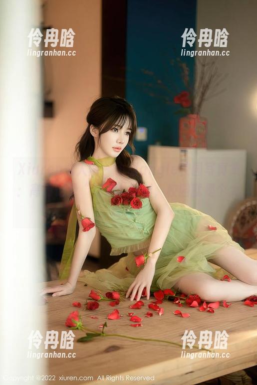 Xiuren秀人网-小甜angle Xiuren秀人网 - 小甜angle校园写真集:高清记录“犯傻”时刻,校园就是个大舞台!