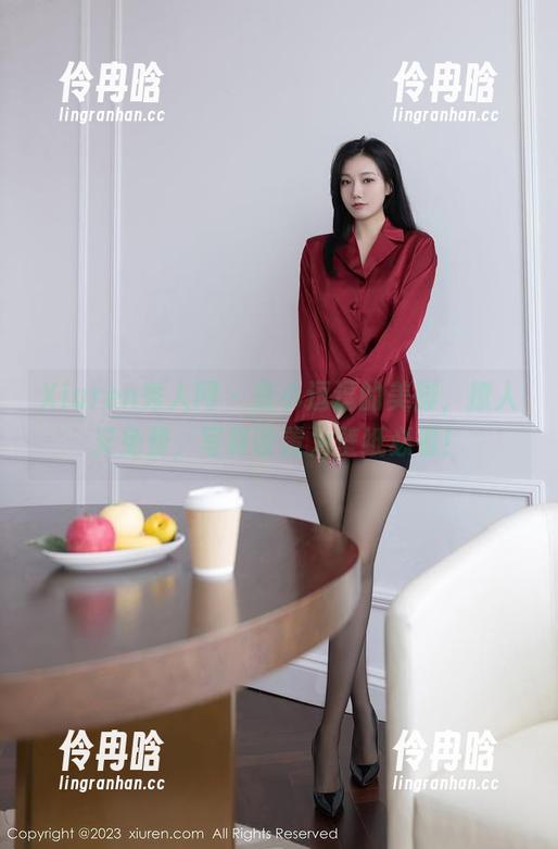 Xiuren秀人网 - 是小逗逗的美脚，撩人又免费，写真设置为壁纸必看！
