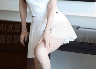 YouMi尤蜜荟 – 黄乐然的双人写真合集：那些静默的时刻竟然如此撩人。