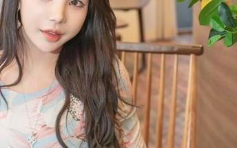 高清原图难道是魔法？Zzyuri的吊带让我想，就这样沉醉在美好里也不错。