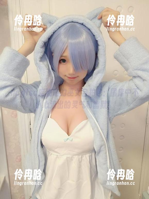 nagisa魔物喵 nagisa魔物喵的巫女自拍包:图库中不小心流出的灵气和幽默!