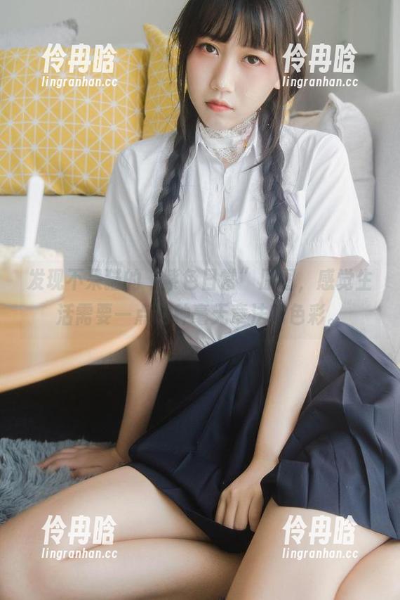 不呆猫 发现不呆猫的“紫色日常”原图,感觉生活需要一点这种毫无章法的色彩。