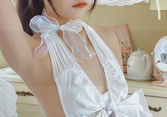 最新作品揭晓——不呆猫穿上的白色婚纱，超现实主义的选手！
