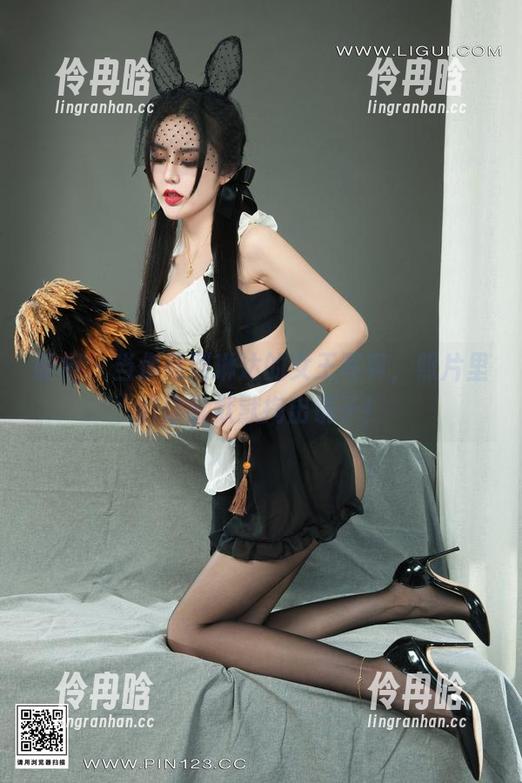 丽柜-琳达 丽柜 - 当你看到琳达的女王写真,照片里的你就默默掏出镜子!