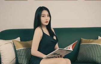 丽柜 – 作品集更新！蕊蕊的莲池浴清丝，别忘了下载哦，不然会后悔的！