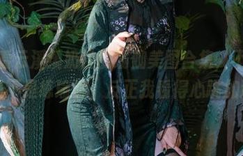 来看看云溪溪奶桃的瑜伽美图合集，不知道是不是练瑜伽，反正我看得心跳加速