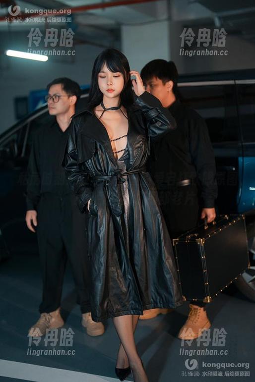 亚马逊鲶鱼 私房时刻:亚马逊鲶鱼的爱宕打歌服原图,竟让我想到了那部老片