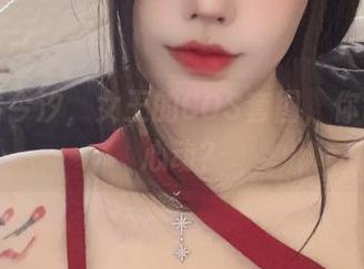 来看看今汐，女王的COS套图，你敢说不心动？
