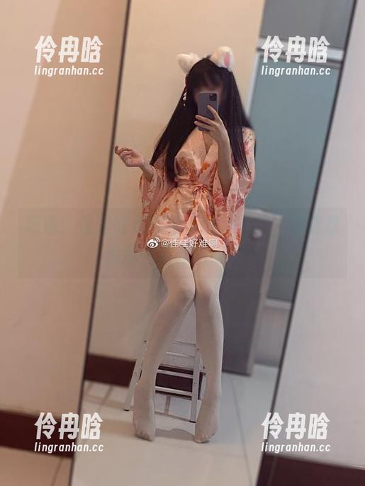 佳佳好难啊 精选!佳佳好难啊穿小熊比基尼,你能想象那一瞬间的萌吗?