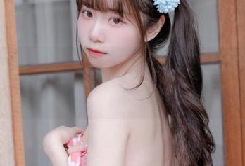 难以置信！可可小白兔私拍原图，捕获一只小白兔的瞬间，真是太有趣了！