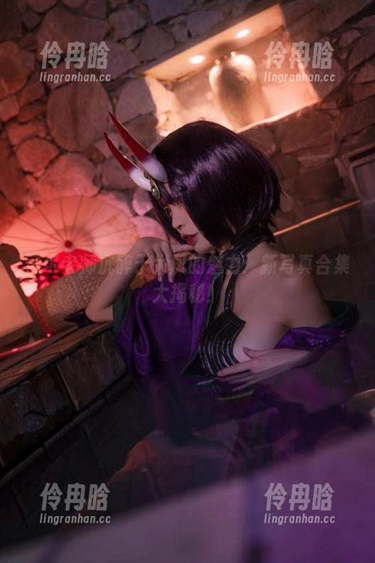可可老师 可可老师沉醉于大凤的魅力:新写真合集大揭秘!
