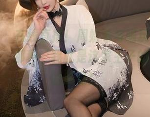 微密圈 – 在线直播！周妍希与喵玩耍，原图分享，那种‘我就是这家主子的奴隶’的感觉！