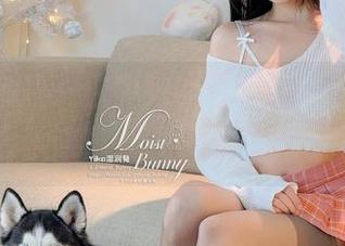 家庭教师咬一口兔娘的写真集，绝对比你的数学课更加吸引人，下载吧！