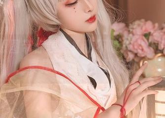 私拍原图带你领略奶狮不咬人女仆的气质，真是调皮得恰到好处！