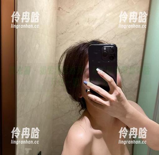 奶雯 微密圈 - 奶雯酒店系列:私拍图集带你体验‘只住一晚’的奇妙!