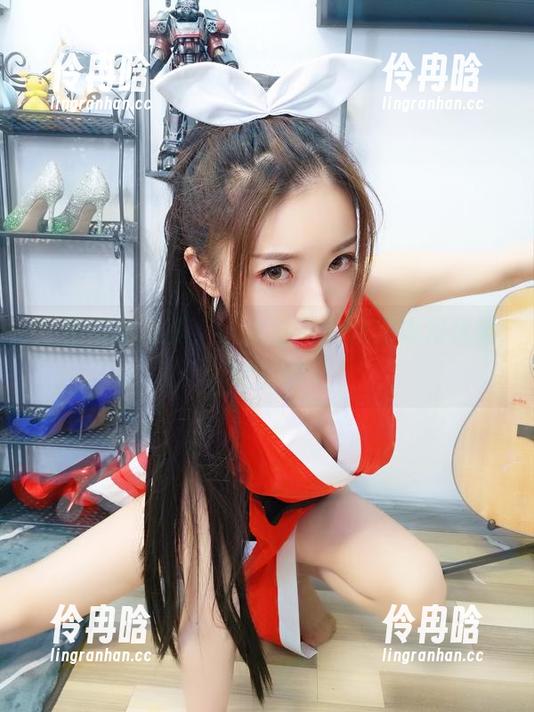 小女巫露娜 全套短裤写真,小女巫露娜教你如何优雅地慵懒