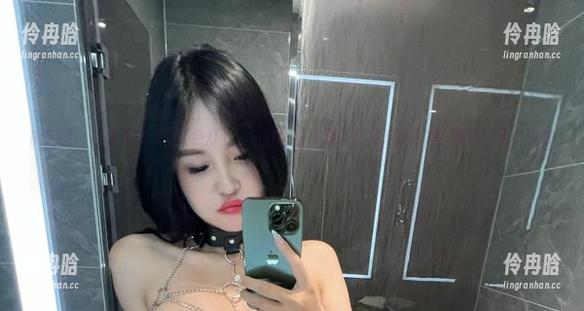 张鑫baby 微密圈 - 在张鑫baby红色灯下,一件比基尼足以引发无限联想!原图还原真实美!