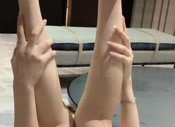 微密圈 – 徐莉芝又来了，棉袜下的美图到底有多撩！瞬间想把墙壁都换成她的壁纸。
