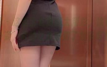 微密圈 – 这组全套原图太精彩，徐莉芝的玲珑身姿，真的让我想到了很多奇怪的事。