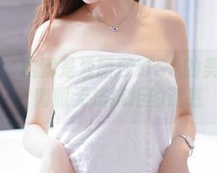 果团网 – 这就是爱丽莎LISA的美足写真，肉眼无法抗拒的诱惑