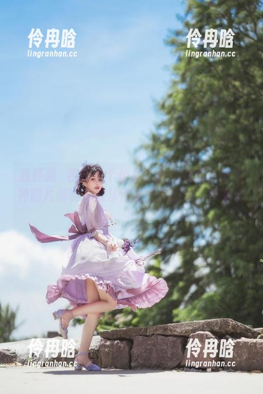 桜桃喵 我怀疑桜桃喵是个仙女!她每次分享的女神图片都能把我从沙发上拽回来,快来看!
