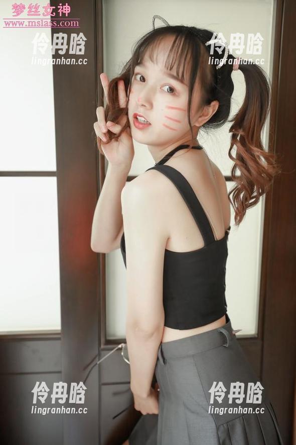 梦丝女神-王娇娇 梦丝女神 - 高清王娇娇泳装:就这气质,我能看一天,仿佛置身于梦幻沙滩。