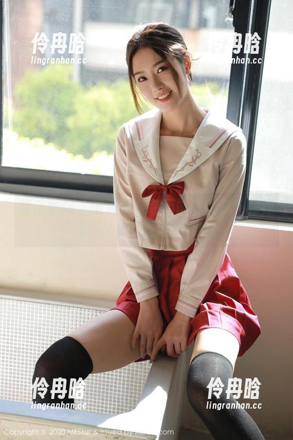 模范学院-妞妞koko 模范学院 - 谁说职业装不能私房化?妞妞koko用美图告诉你!