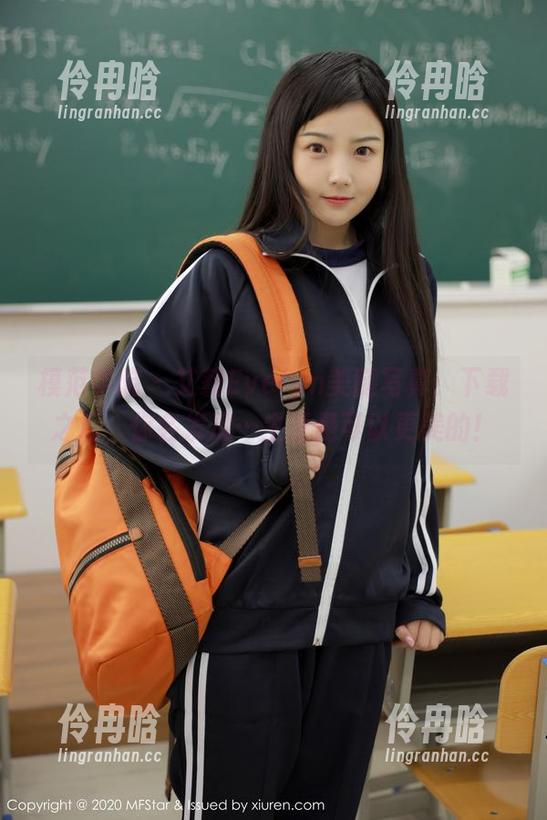 模范学院-艾莉Evelyn 模范学院 - 艾莉Evelyn美腿写真:下载之后,你会发现…生活是可以更美的!