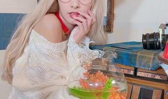泥泥汝与阳光的约会，下载这组美图，绝对让你心情都跟着亮起来！