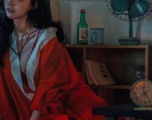 在线探索：蕾丝装扮中，洛丽塔大哥的隐秘魅力！