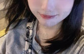 炸酱沐沐的比基尼与大海：高清写真集里，她化身夏日女神，心里那个涌动的感觉你懂的。