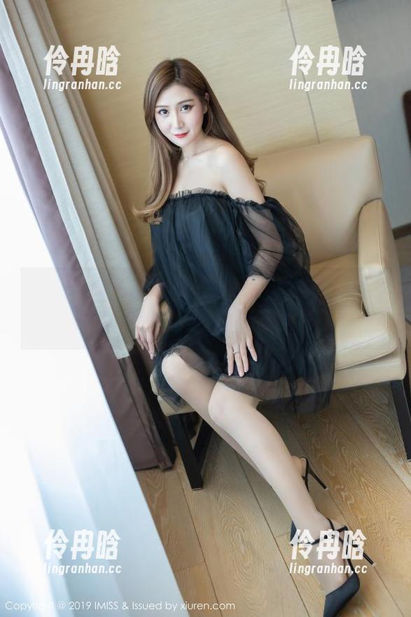 爱蜜社-李李七七喜喜 爱蜜社 - 李李七七喜喜的红裙,不仅仅是颜色,这组最新美图藏了太多故事!