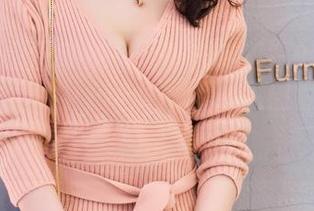 爱蜜社 – 分享一下“格格污巫”的白色写真，高清到让人欲罢不能，心情都变得微妙了。