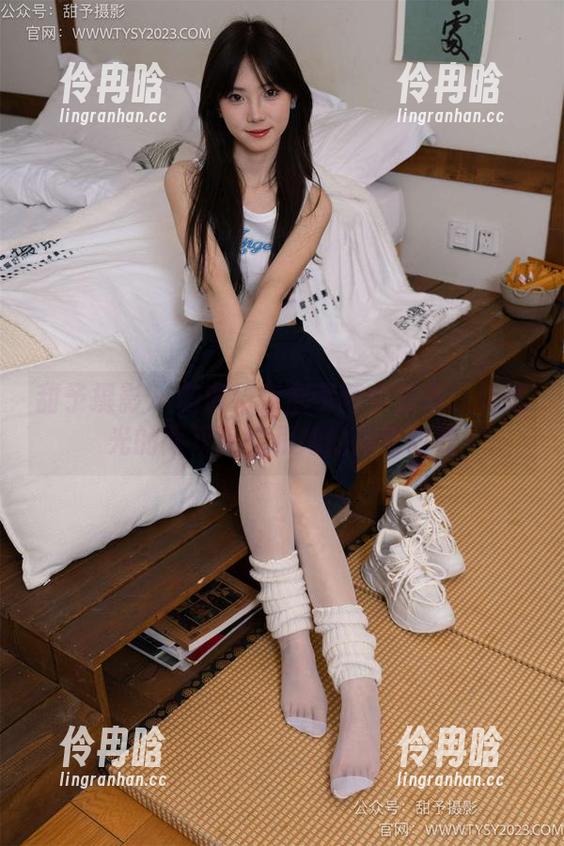 甜予摄影-璇璇 甜予摄影 - 璇璇给你展示两个方向:无圣光的两双凉鞋和她的图包时光