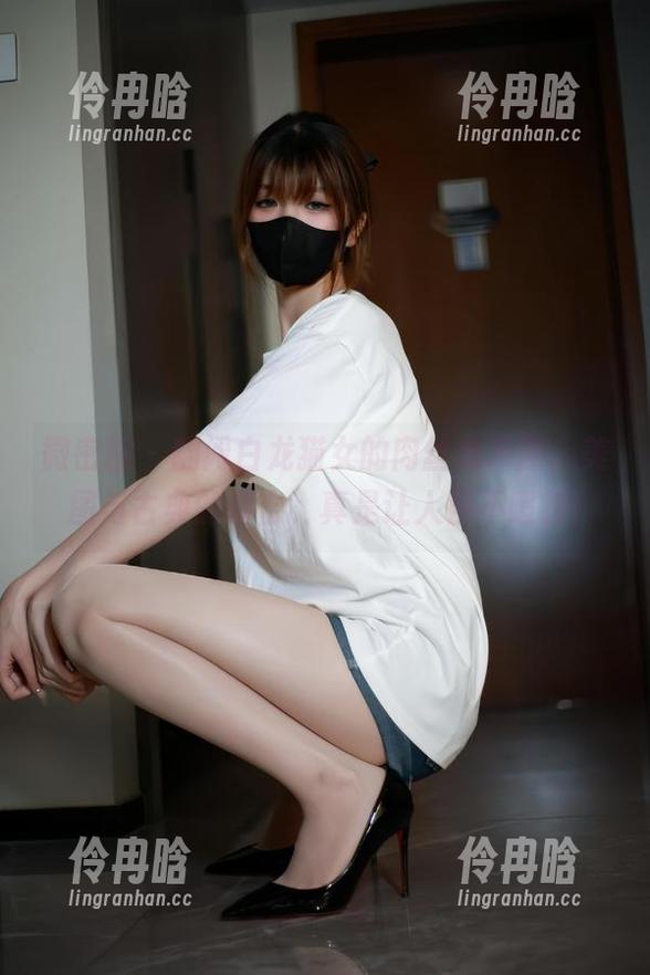 白龙猫女 微密圈 - 翻阅白龙猫女的肉丝秀禾服,美图与古典的撞击,真是让人目不暇接!
