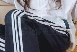 别说我没提醒你，神沢永莉美腿合集，绝对不会让你失望的！