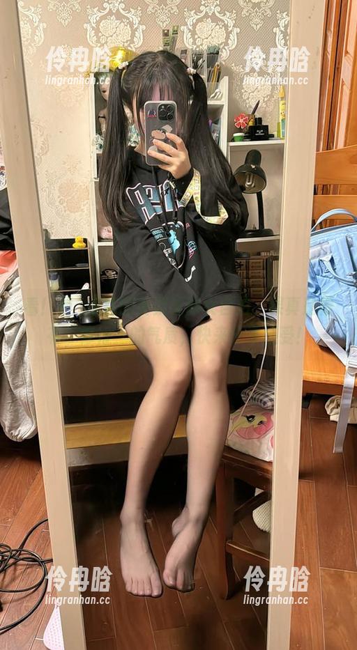神沢永莉 看!神沢永莉的英梨梨修女自拍,果真是很有‘修行’的气质,快来分享感受!