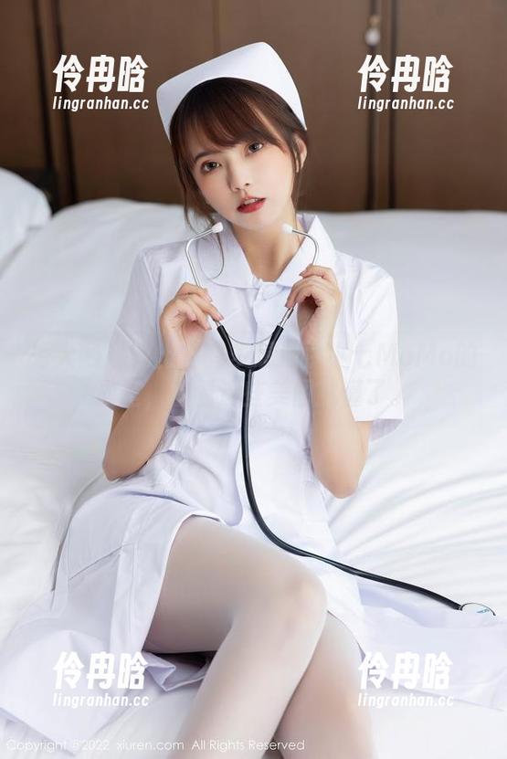 秀人网-伊小七MoMo 秀人网 - 说出你有多想进伊小七MoMo的教室,看看这些美图就懂了。